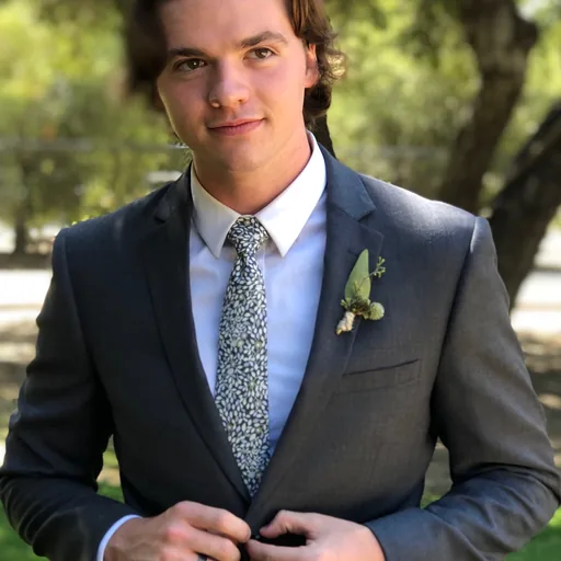 Joel Courtney