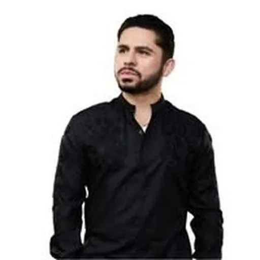 Larry Hernandez