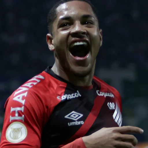 Vitor Roque