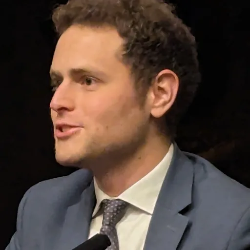 Aaron Parnas