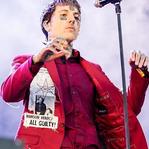 Oliver Sykes