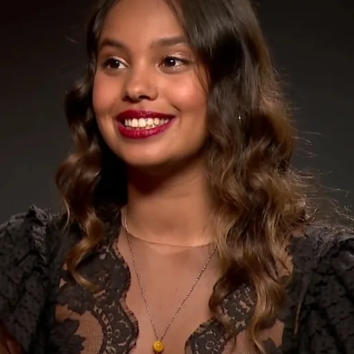 Alisha Boe