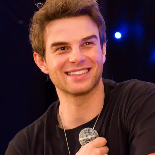 Nathaniel Buzolic