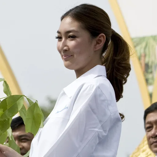 Khemanit Jamikorn