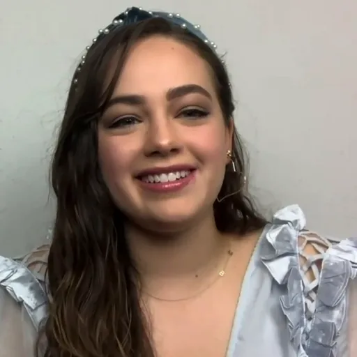 Mary Mouser