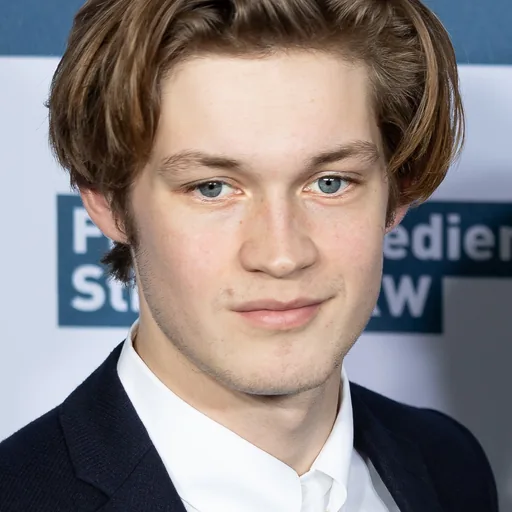 Damian Hardung