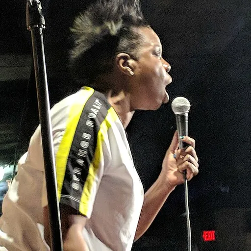 Leslie Jones