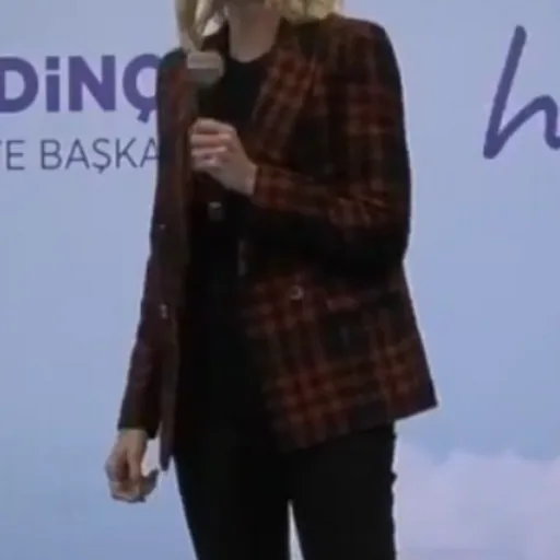 Pelin Çift