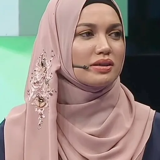 Puteri Sarah Liyana