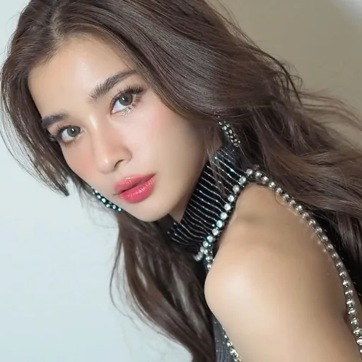 Wannarot Sonthichai
