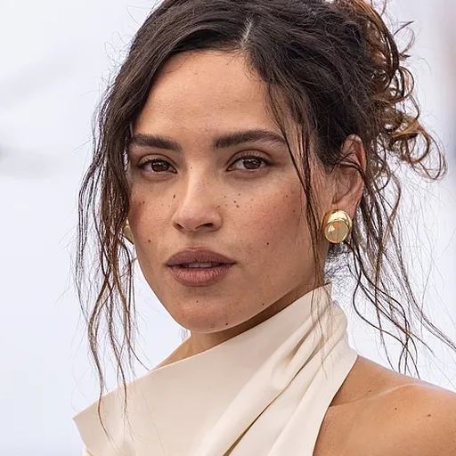 Adria Arjona