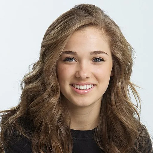 Haley Lu Richardson