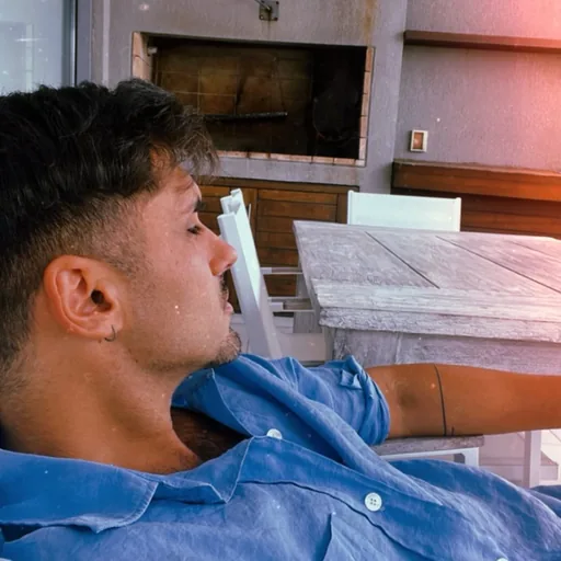Javi Ayul