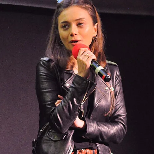 Damla Sönmez