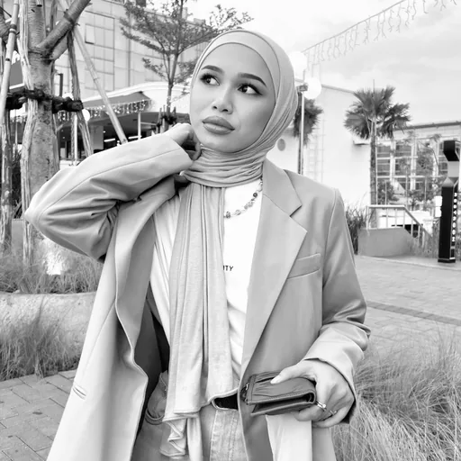 Iman Troye