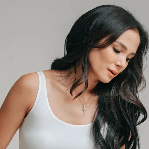 Isabel Oli
