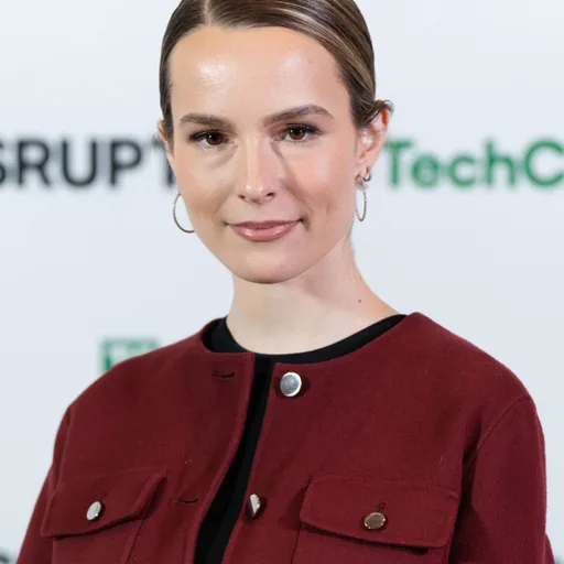 Bridgit Mendler