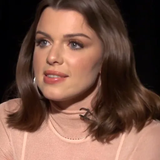 Julia Fox
