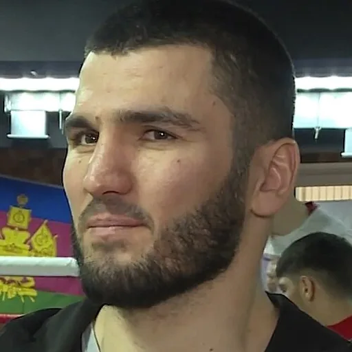 Artur Beterbiev