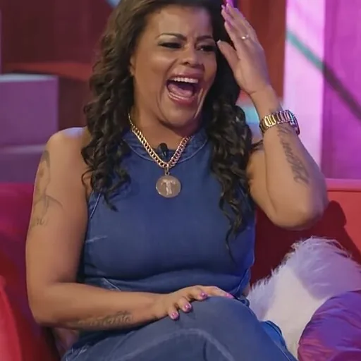 Tati Quebra Barraco