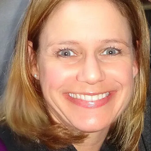 Andrea Barber