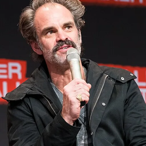 Steven Ogg