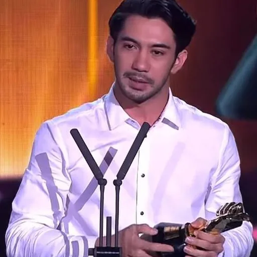 Reza Rahadian