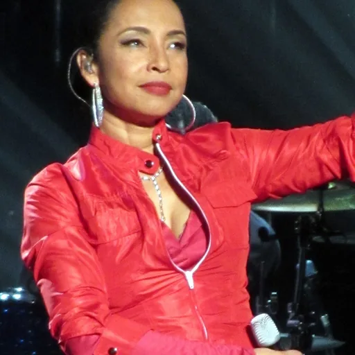 Sade Adu