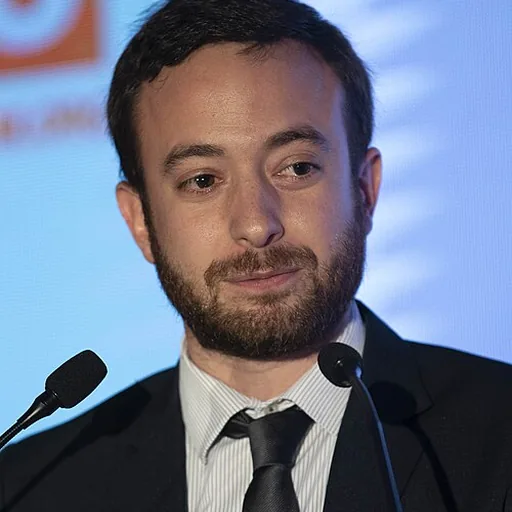 Agustín Laje