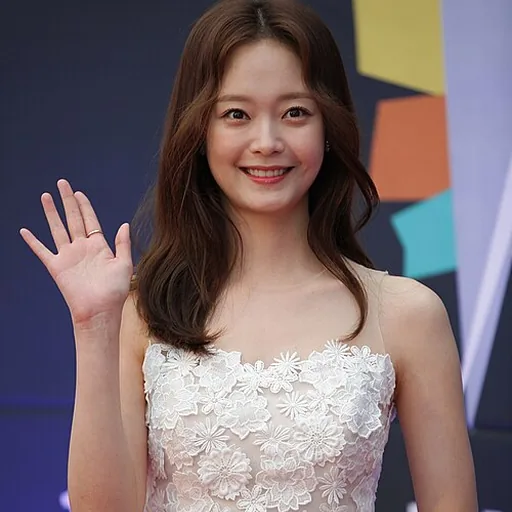 Jeon So-min