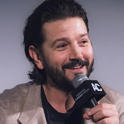 Diego Luna