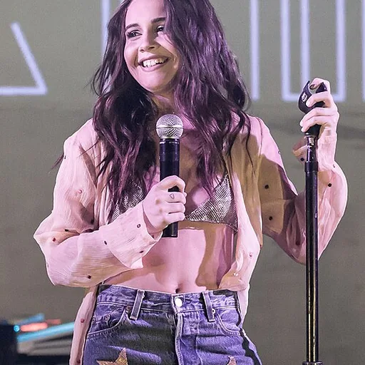 Bea Miller