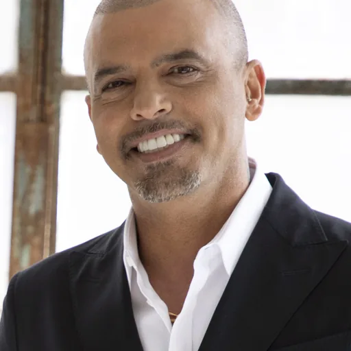 Eyal Golan