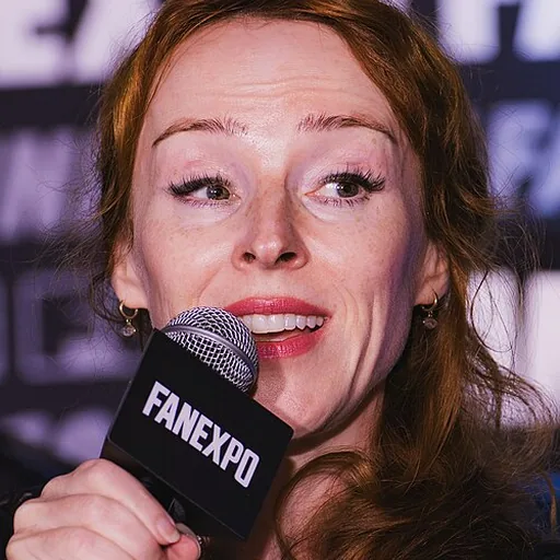 Ruth Connell