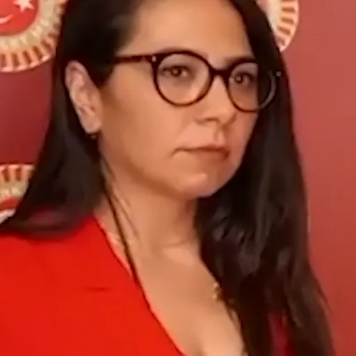 Sera Kadıgil