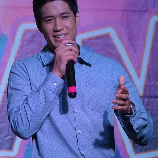 Aljur Abrenica