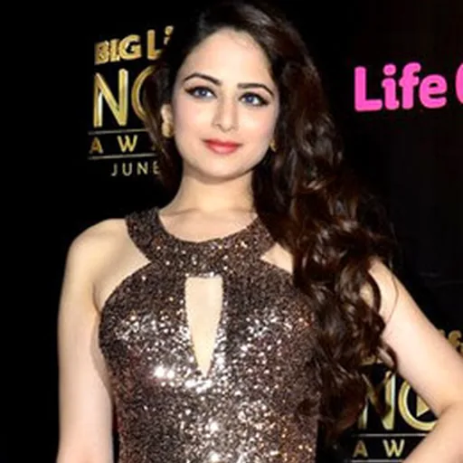 Zoya Afroz