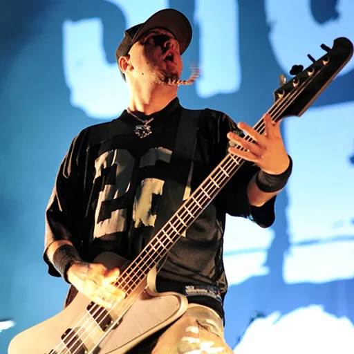 Shavo Odadjian