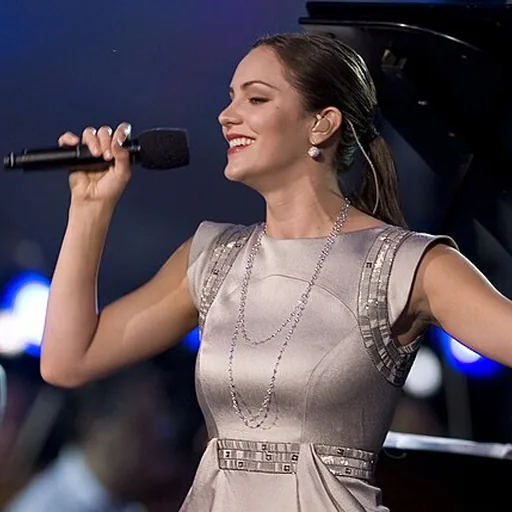 Katharine McPhee