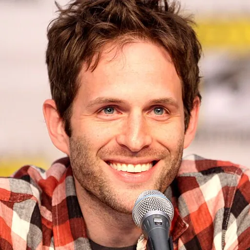 Glenn Howerton