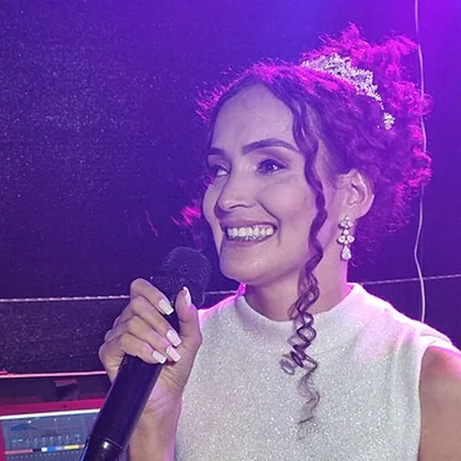 Naura Almeida
