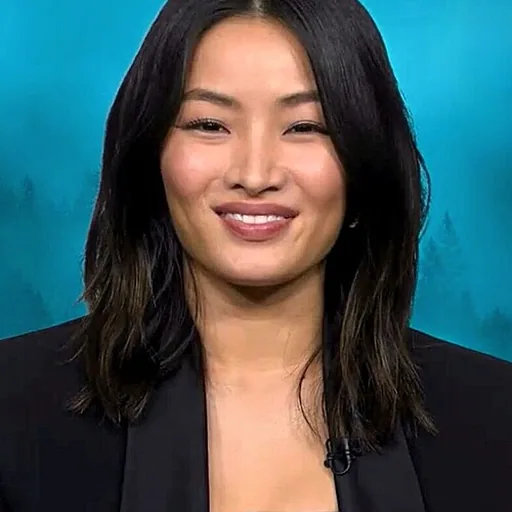 Anna Sawai